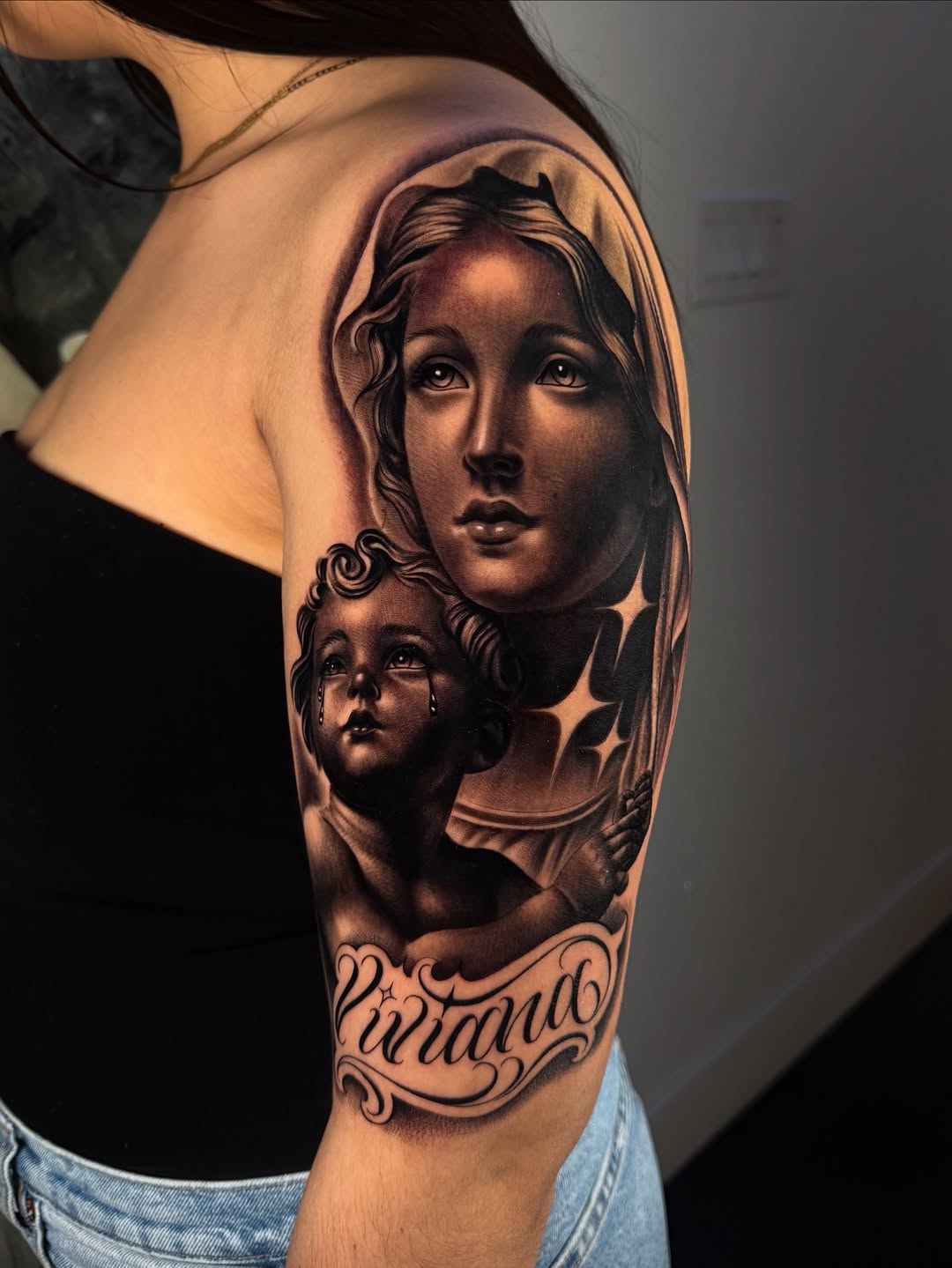 Tattoo by @fernxndojrtatts — realism, black_and_grey