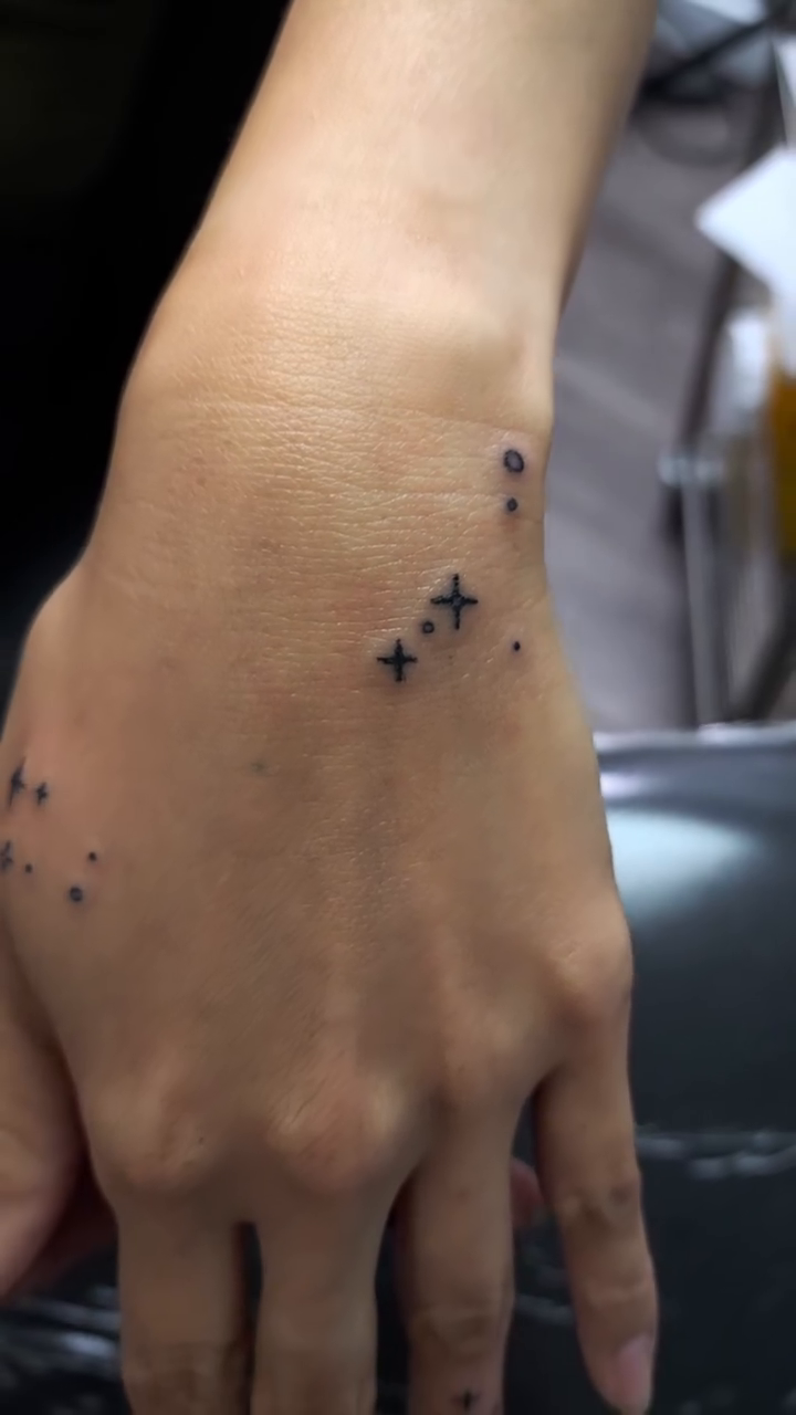 Tattoo by @atelier156.tattoo โ fine_line