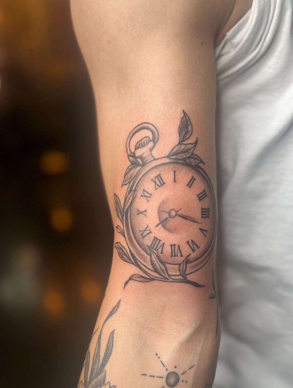 Tattoo by @lovebugtattoos โ black_and_grey, illustrative