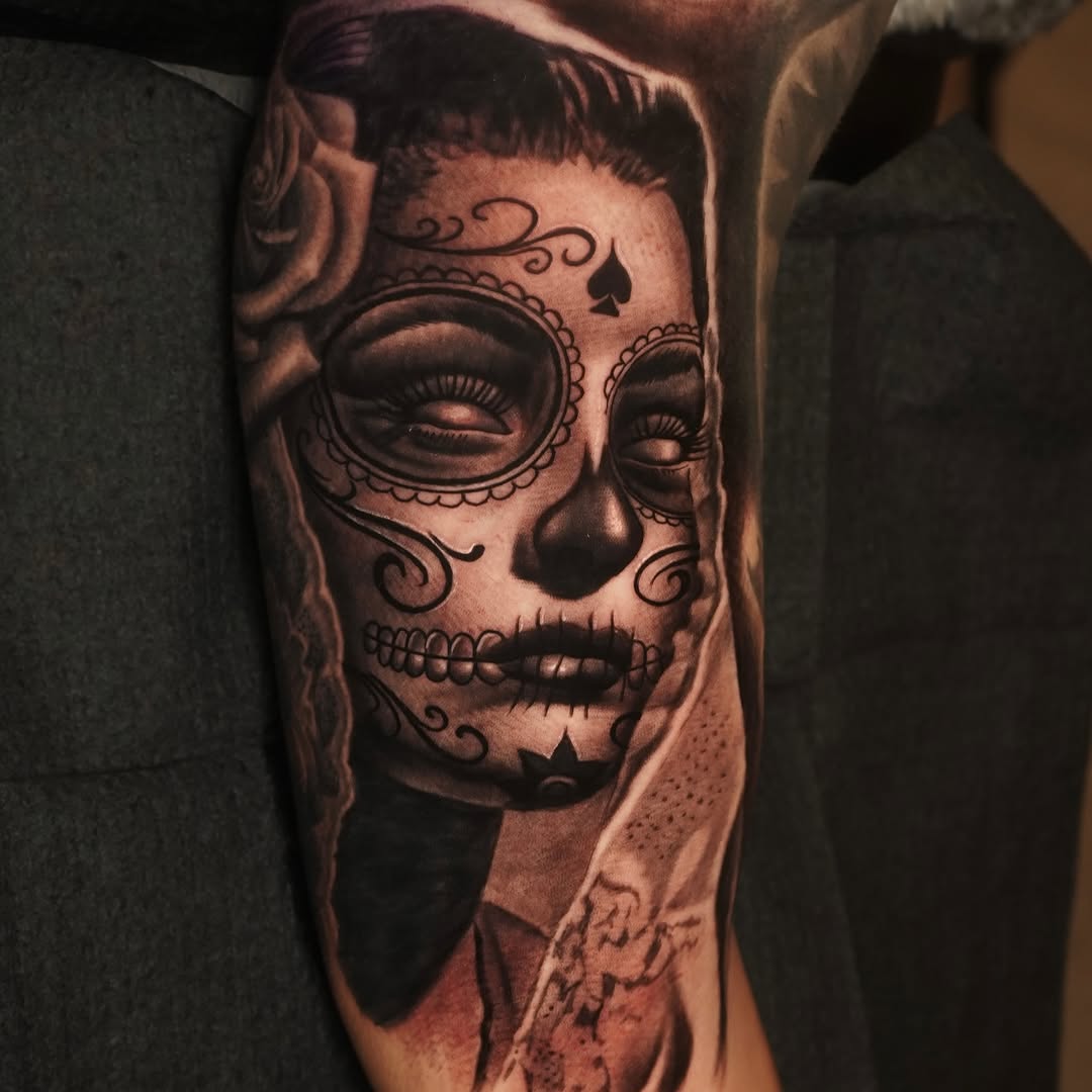 Tattoo by @alonso_tattoos โ realism, black_and_grey