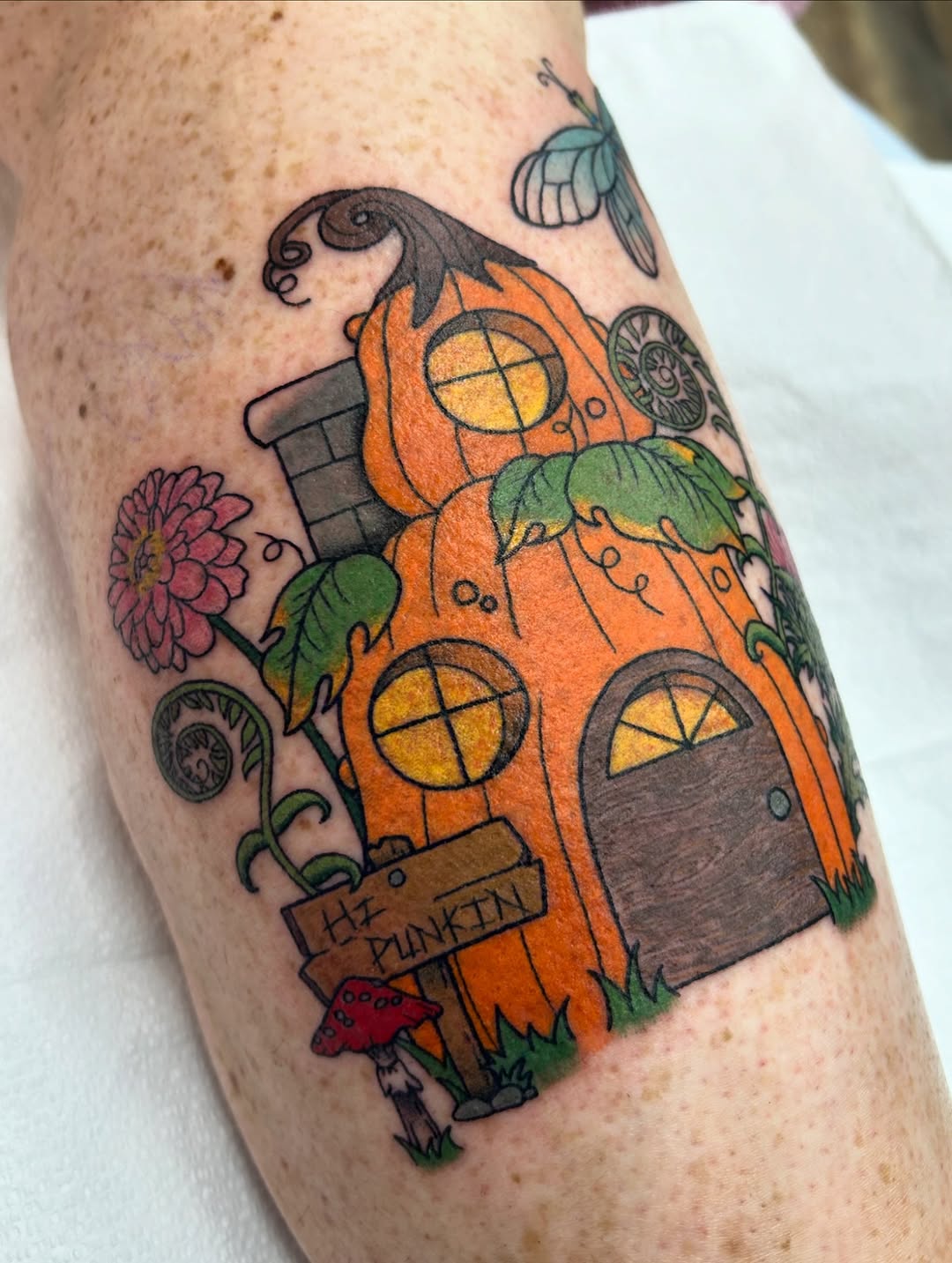 Tattoo by @stabbing_strawberries โ new_school, illustrative