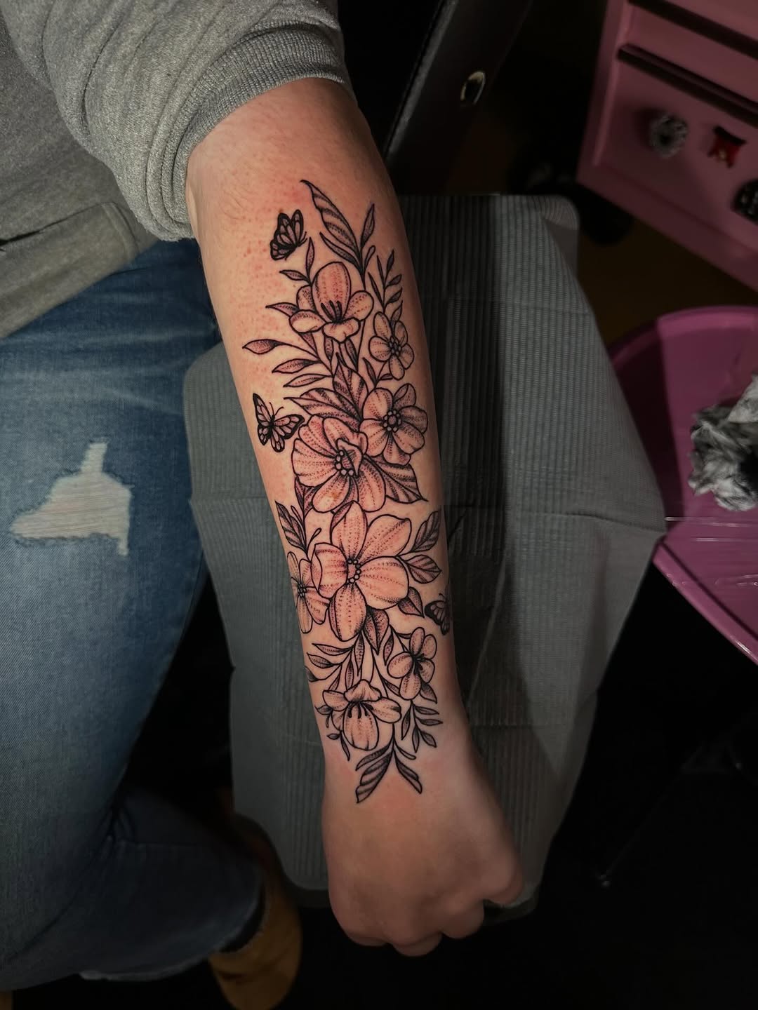Tattoo by @tattoos.by.deana โ fine_line, black_and_grey