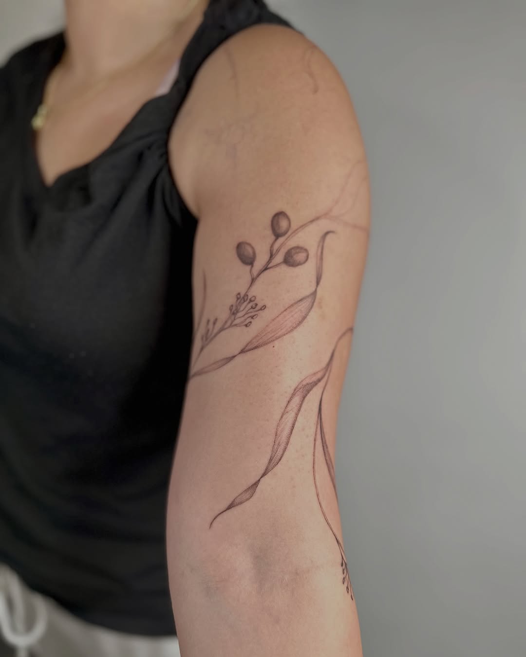 Tattoo by @neomaia.ink — fine_line, dotwork