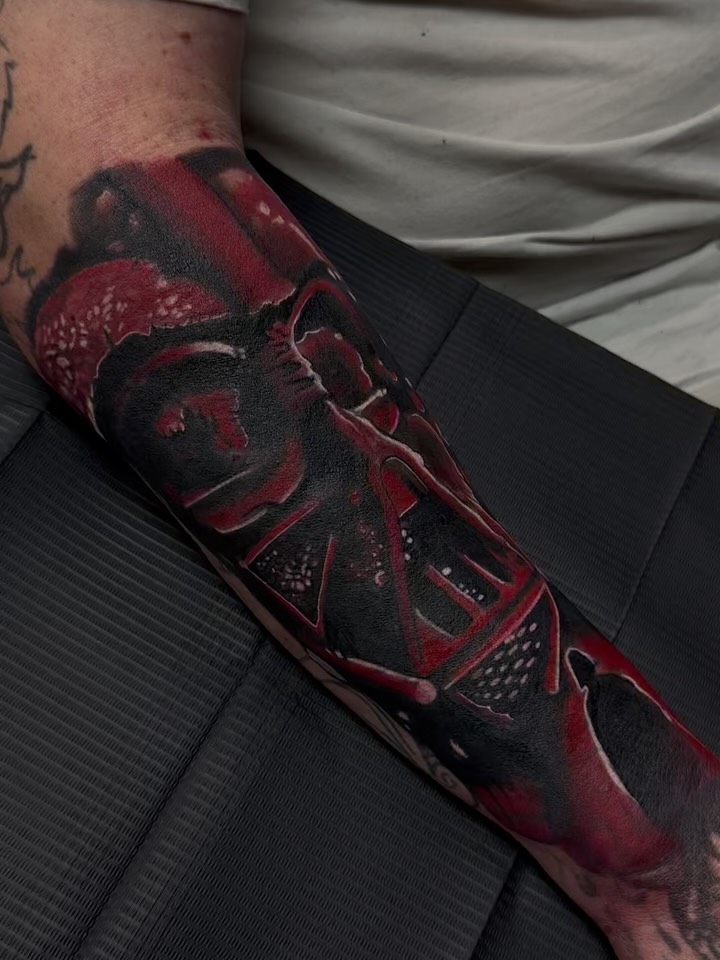 Tattoo by @itscalebbattles โ trash_polka, blackwork