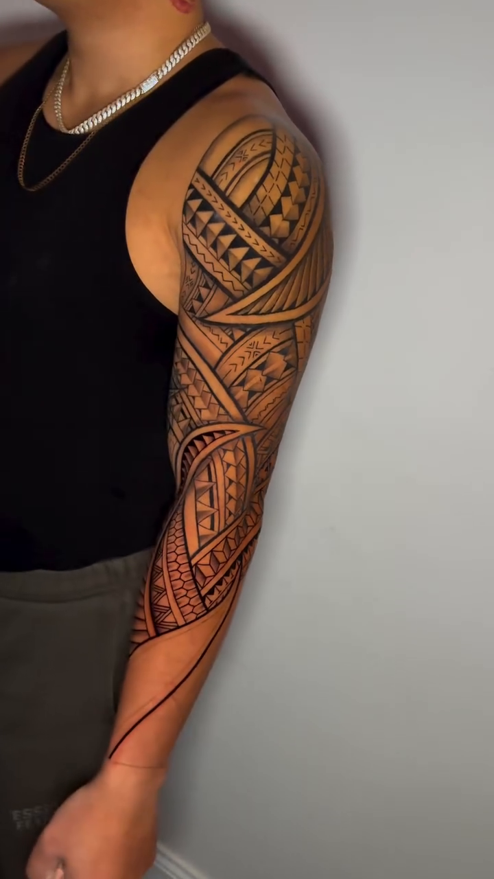 Tattoo by @ivyleetattoo โ tribal, geometric
