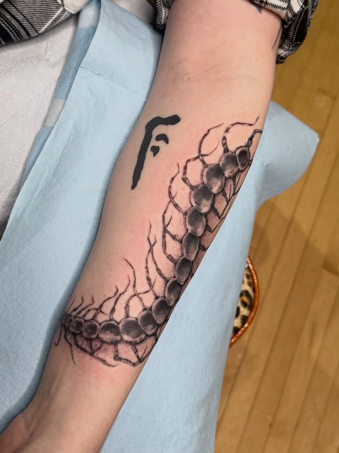 Tattoo by @melania.tatts โ black_and_grey, realism