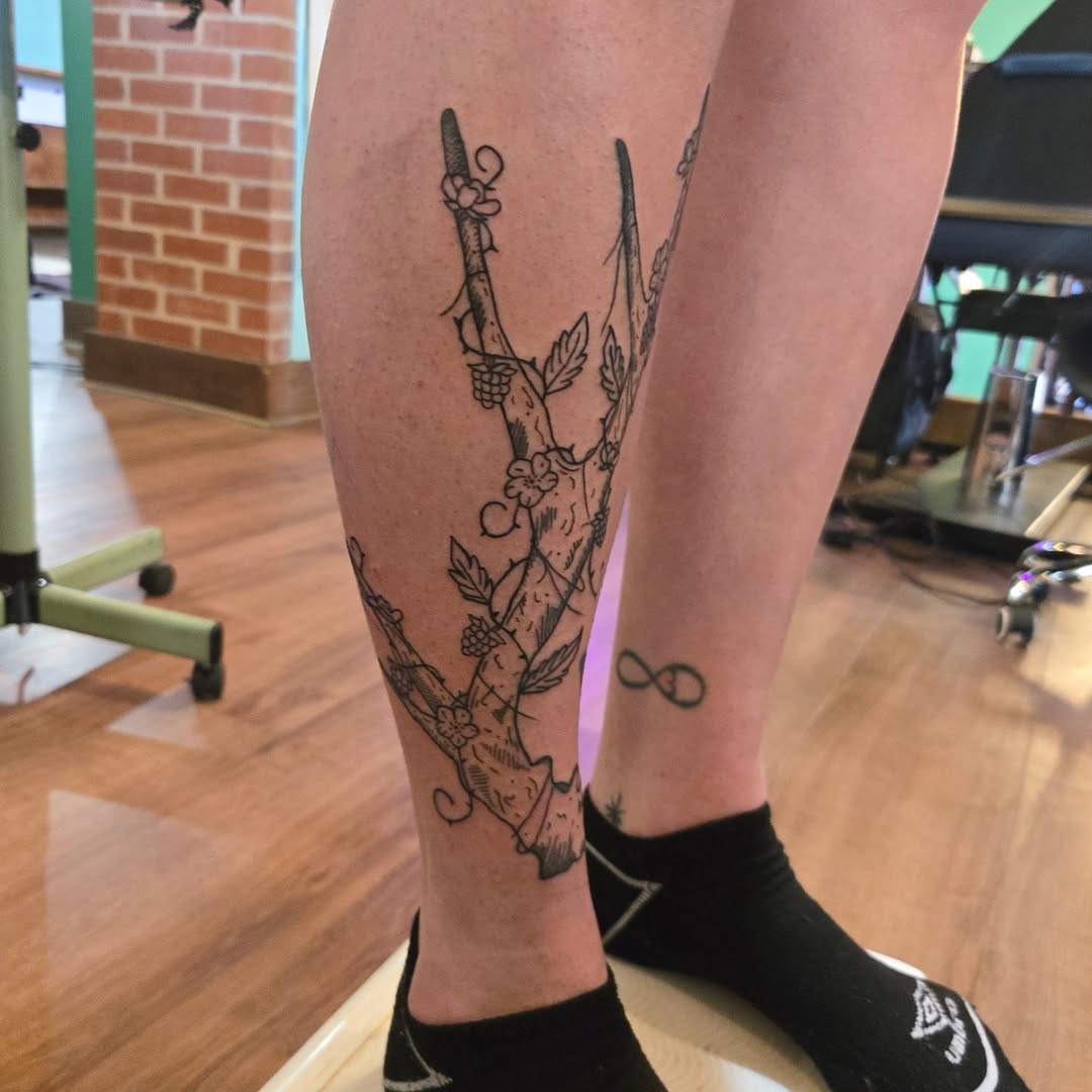 Tattoo by @thebgailboyd — black_and_grey
