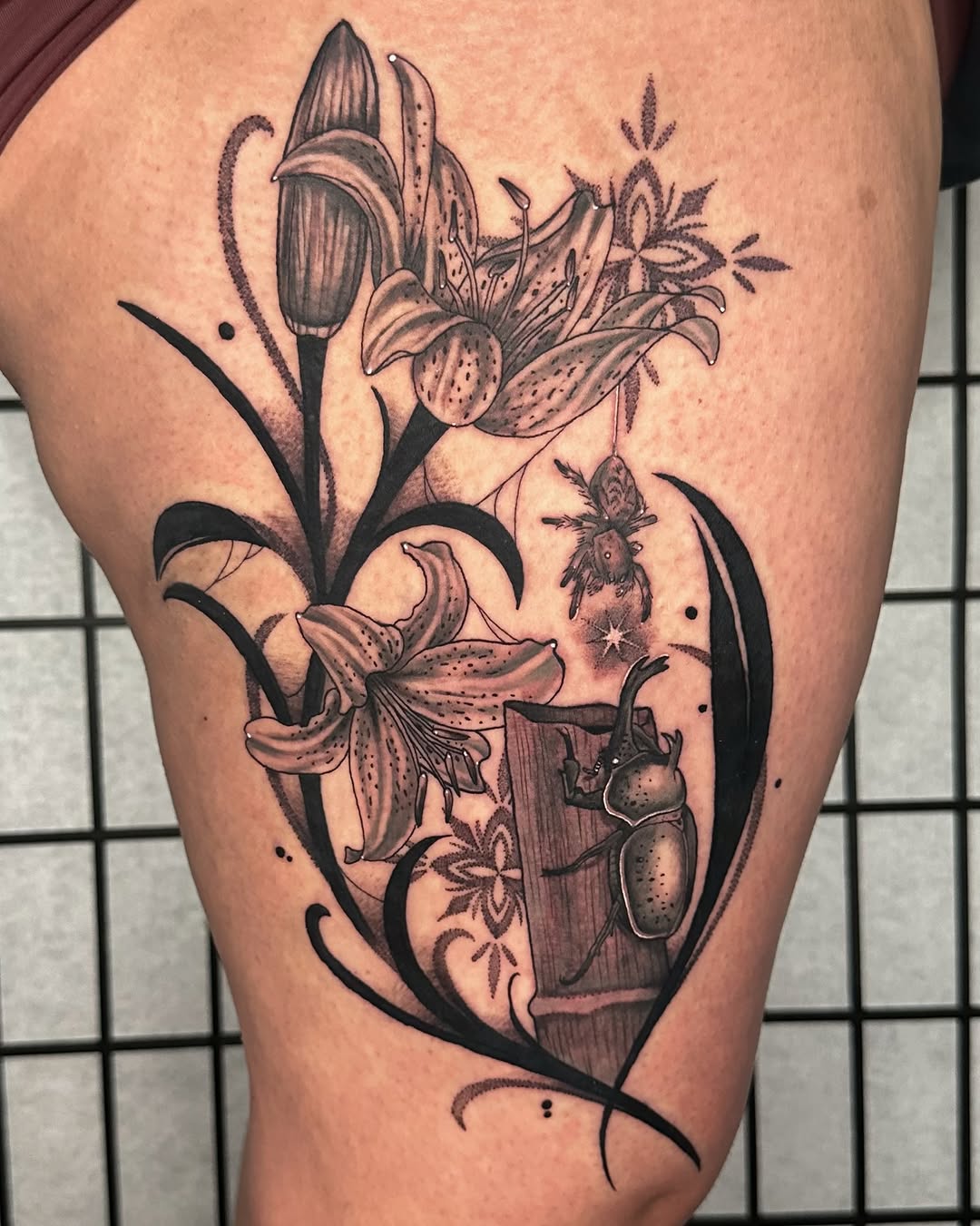 Tattoo by @2lulahtattoo — black_and_grey, illustrative