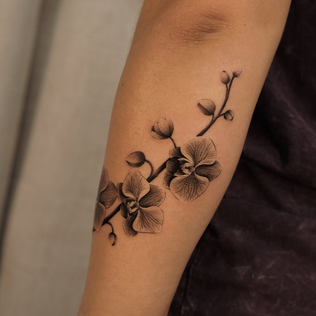 Tattoo by @houstontattooartist_miketran — black_and_grey, realism
