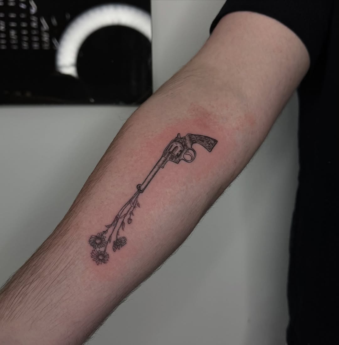 Tattoo by @sabinatattoos — fine_line