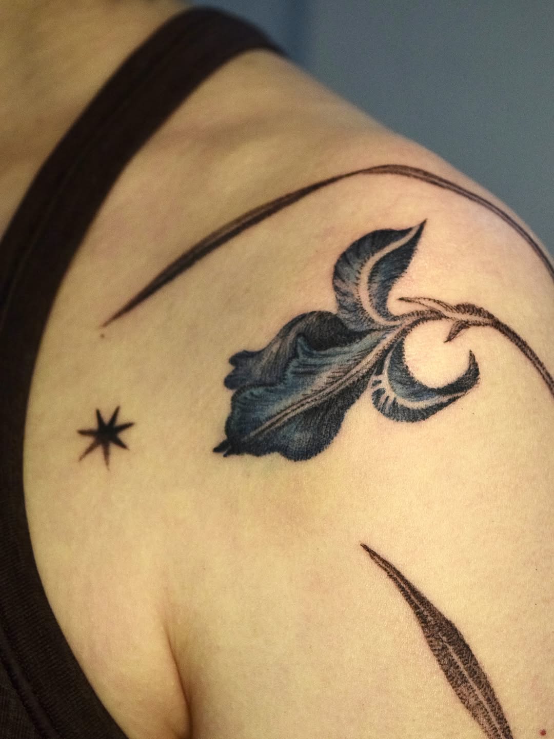 Tattoo by @oh_stella_oh — illustrative, black_and_grey