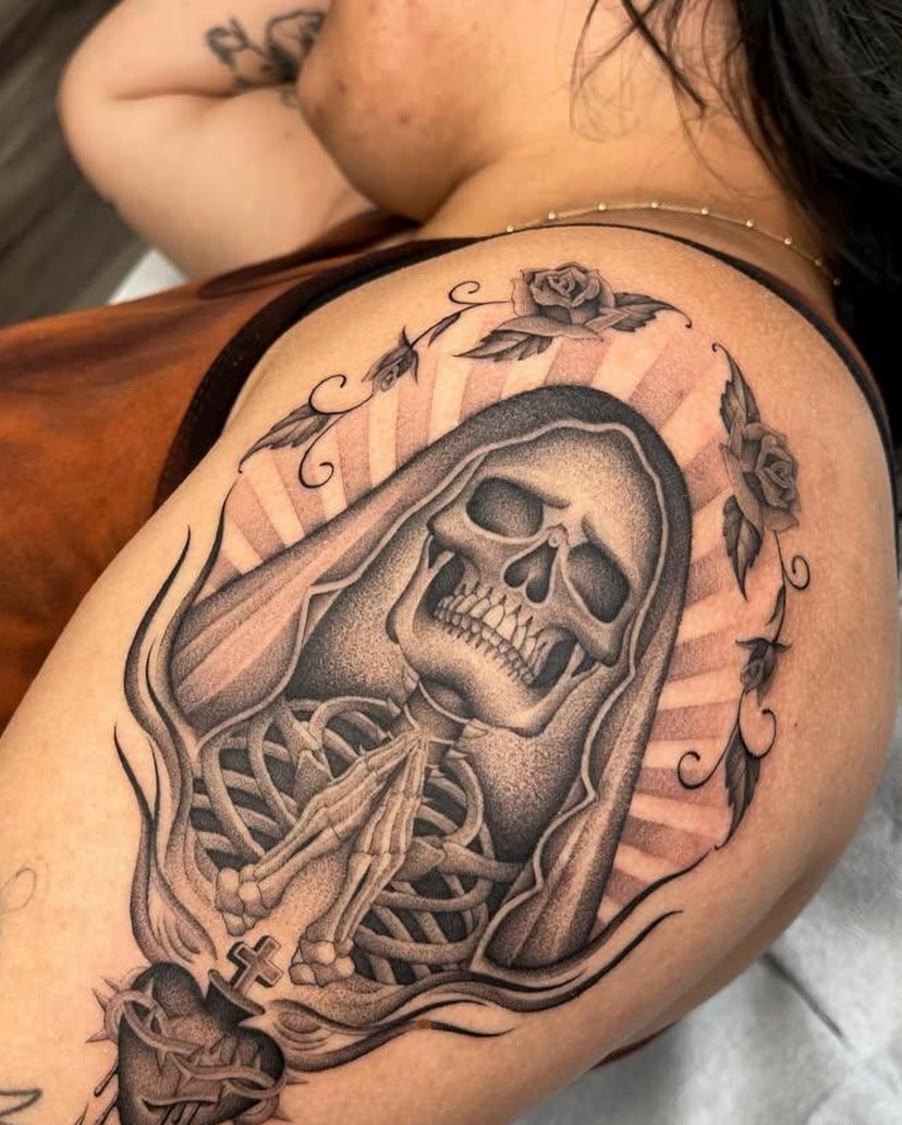 Tattoo by @tiyannagarlic — black_and_grey, realism
