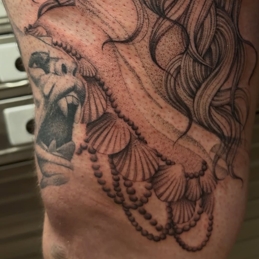 Tattoo by @jadenbelle_j — black_and_grey