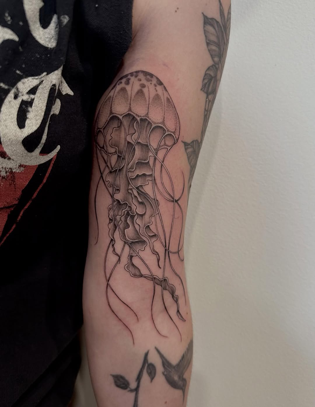 Tattoo by @kate.a.darling — fine_line, dotwork