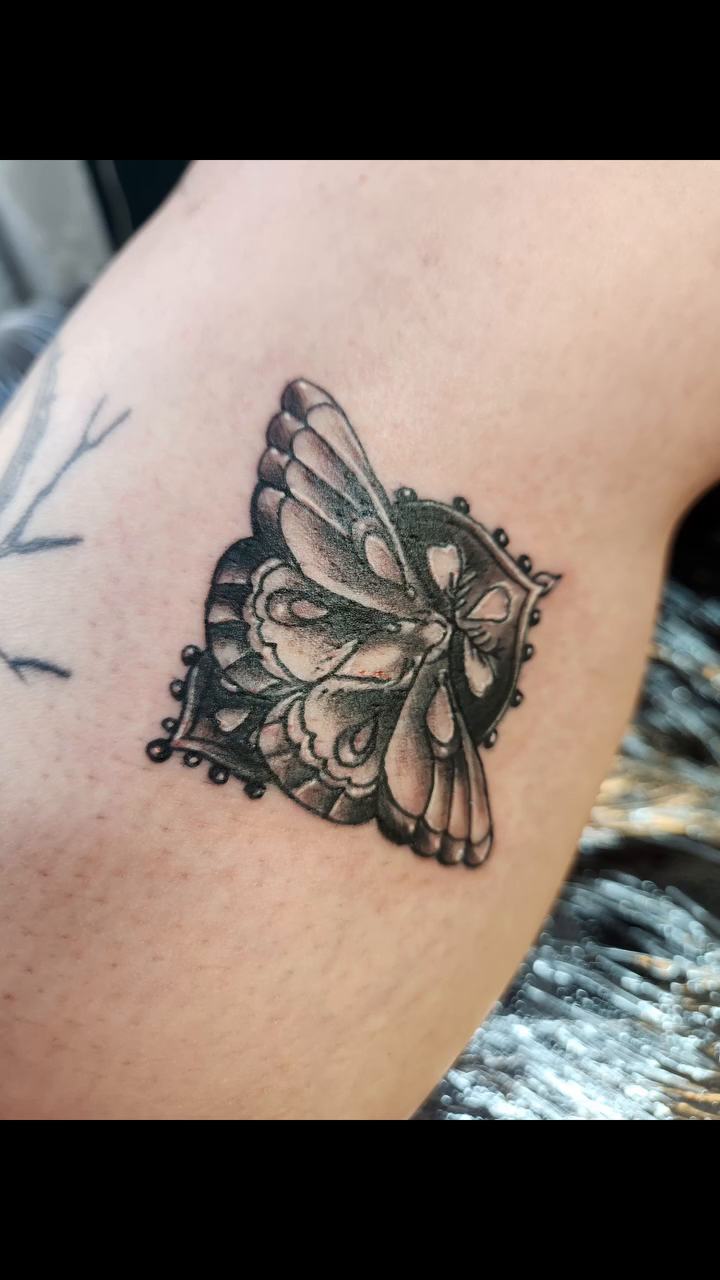 Tattoo by @heatherstevenstattoo — black_and_grey, illustrative