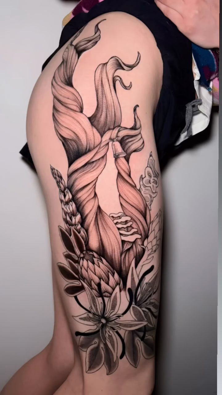 Tattoo by @lovealways_kenzie — black_and_grey, illustrative