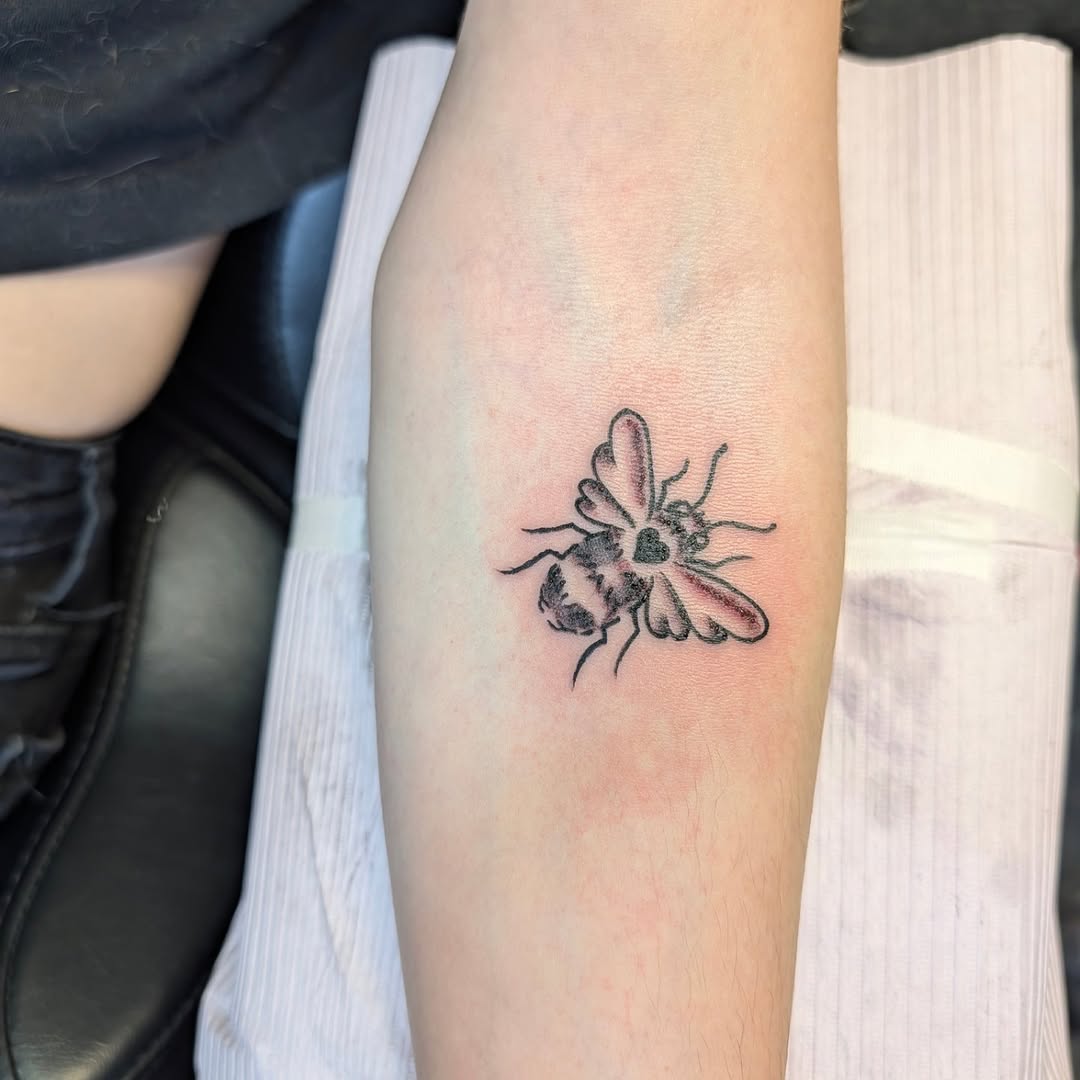 Tattoo by @j9ladylucktattoo — fine_line, black_and_grey