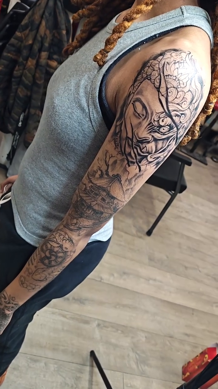Tattoo by @cvpital โ black_and_grey