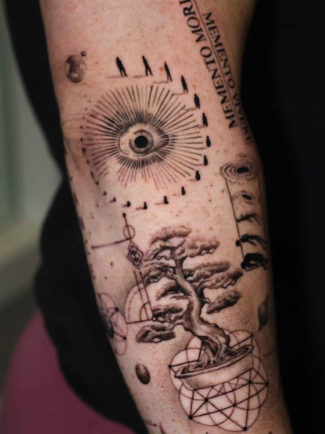 Tattoo by @stranger_tattooo — geometric