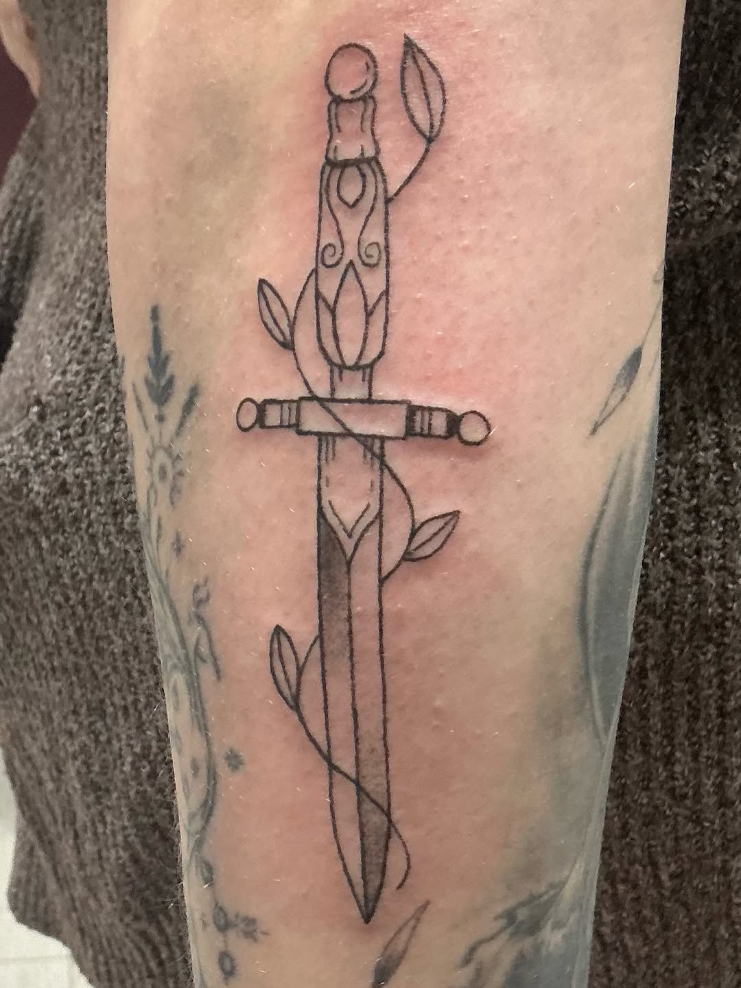 Tattoo by @isaacmccavitt — fine_line