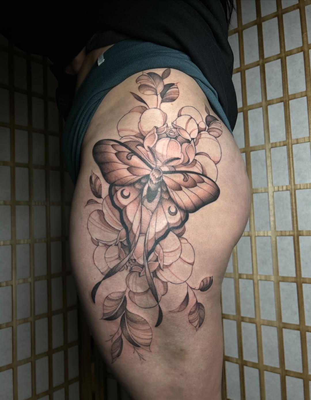 Tattoo by @tattoosbyalyssa — black_and_grey, realism