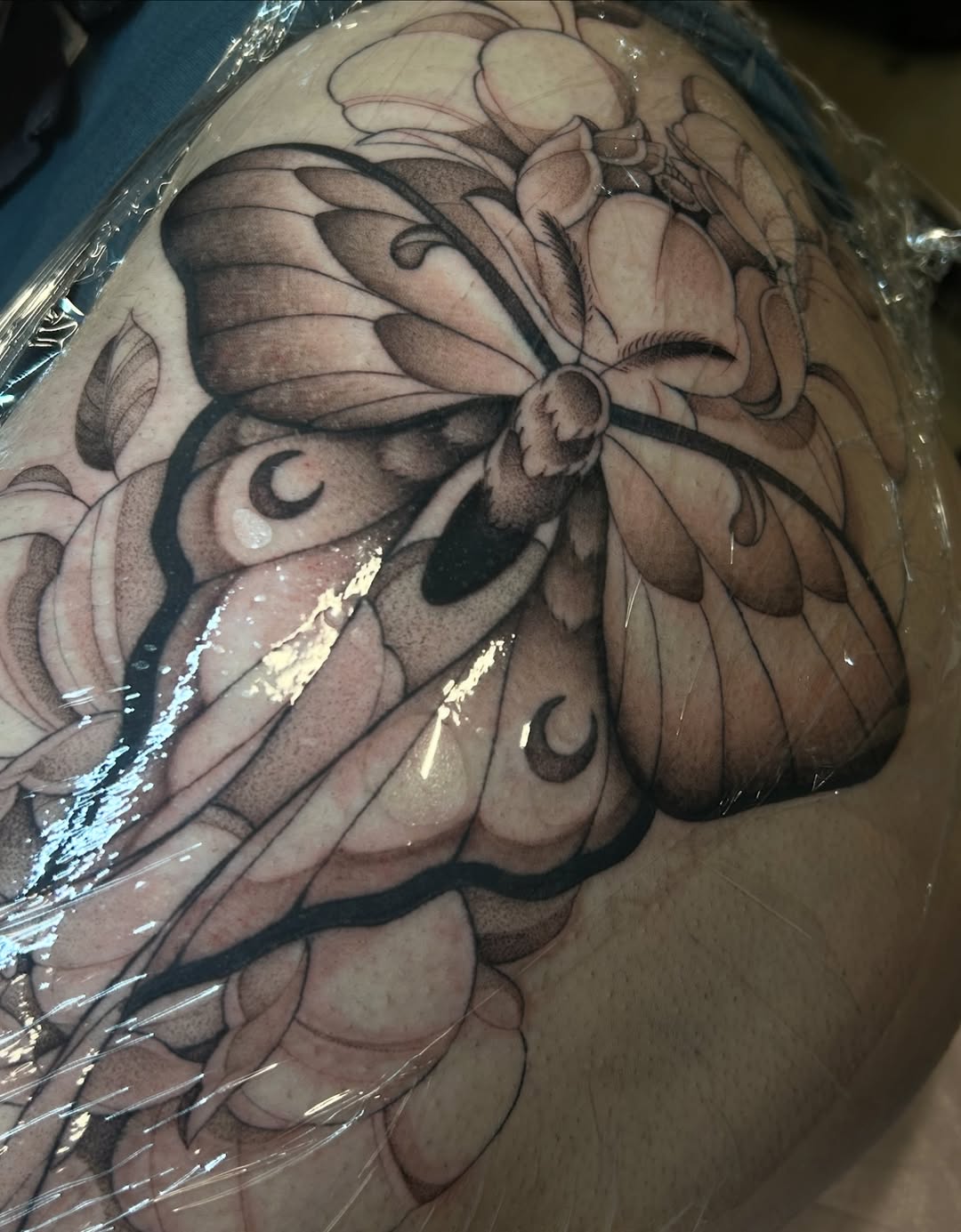 Tattoo by @tattoosbyalyssa — black_and_grey, realism