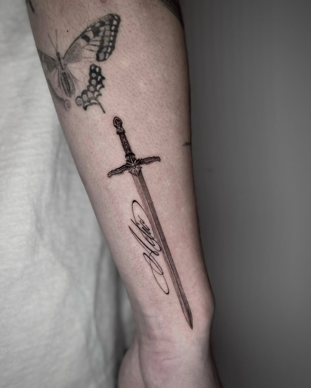 Tattoo by @tapz.zzz — fine_line, lettering_script