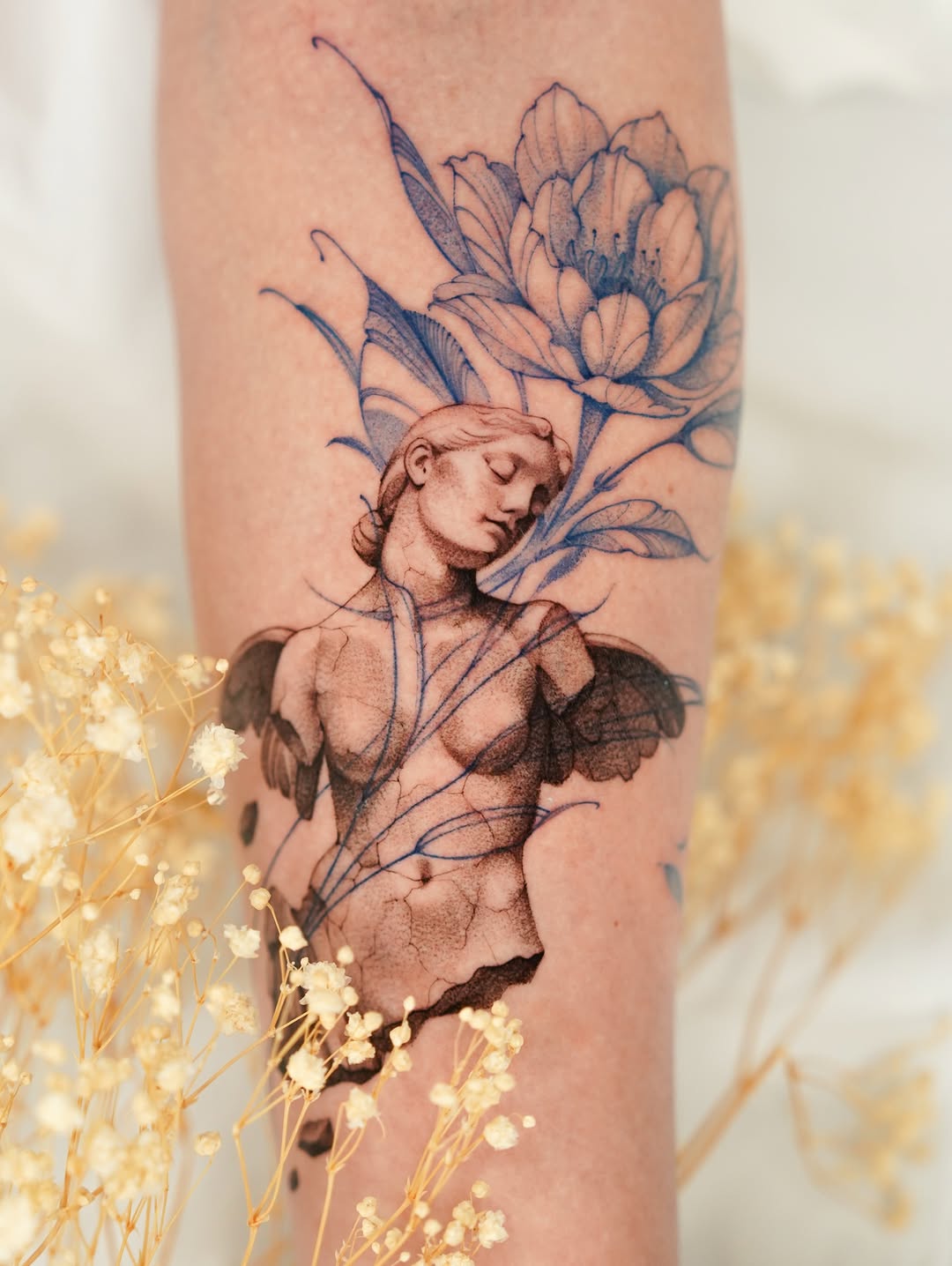 Tattoo by @tinnasole โ realism, fine_line