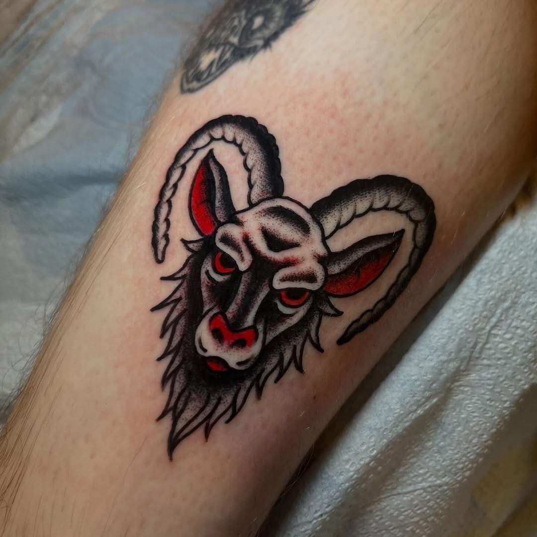 Tattoo by @elliot.liedgren — american_traditional