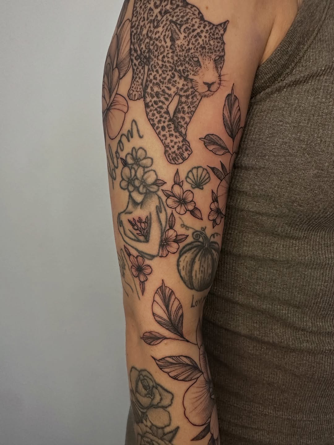 Tattoo by @tattoosbydarci โ black_and_grey