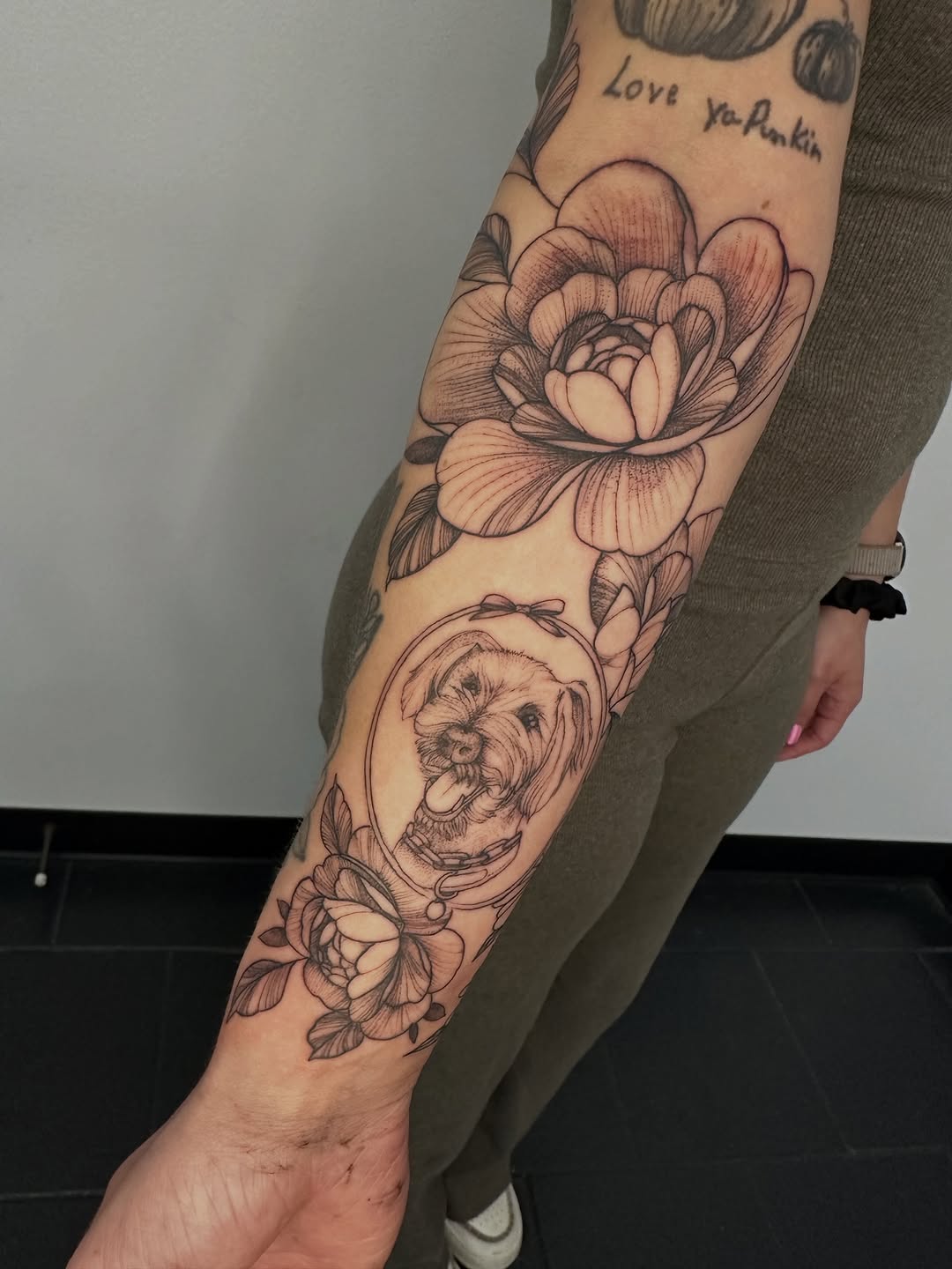 Tattoo by @tattoosbydarci โ black_and_grey