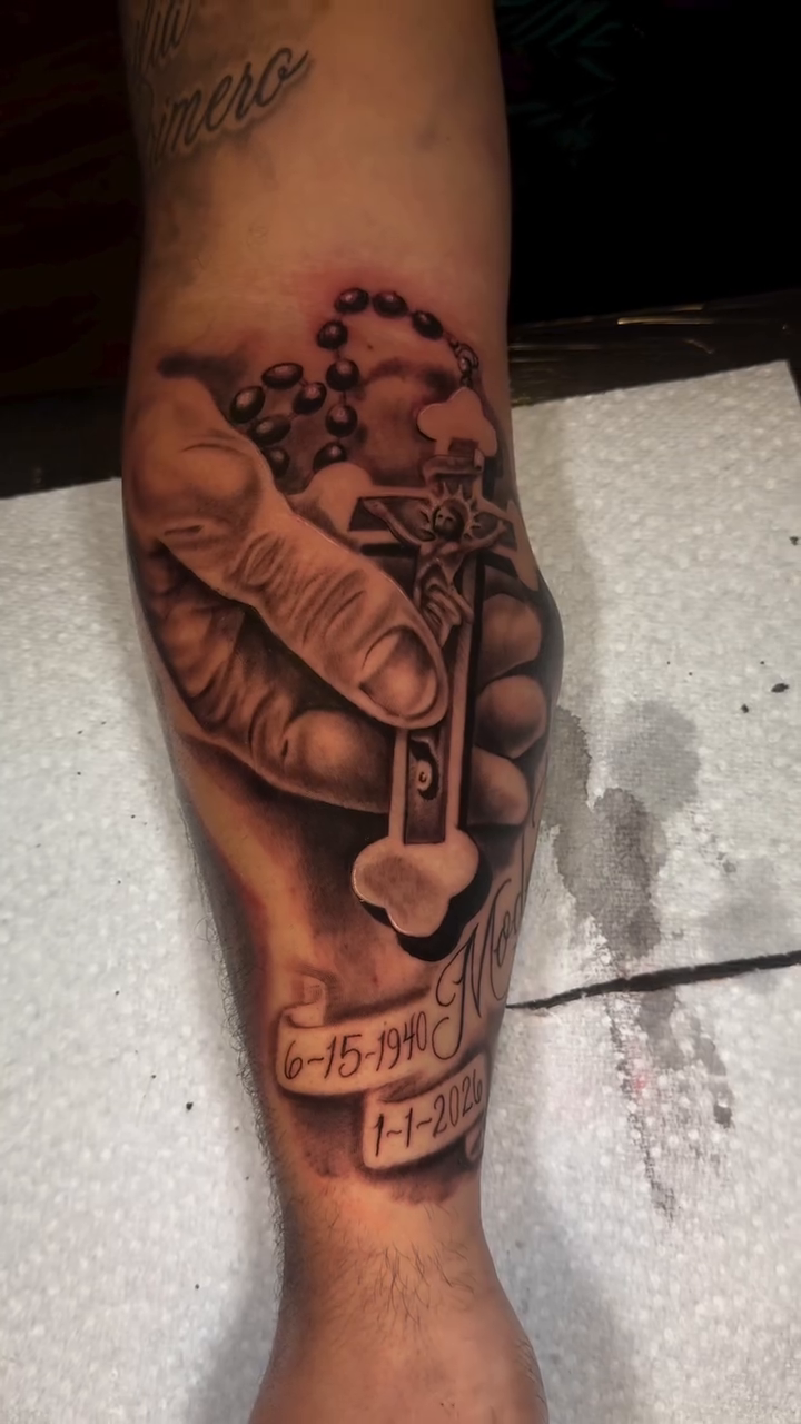 Tattoo by @cdavidta2z — black_and_grey, realism