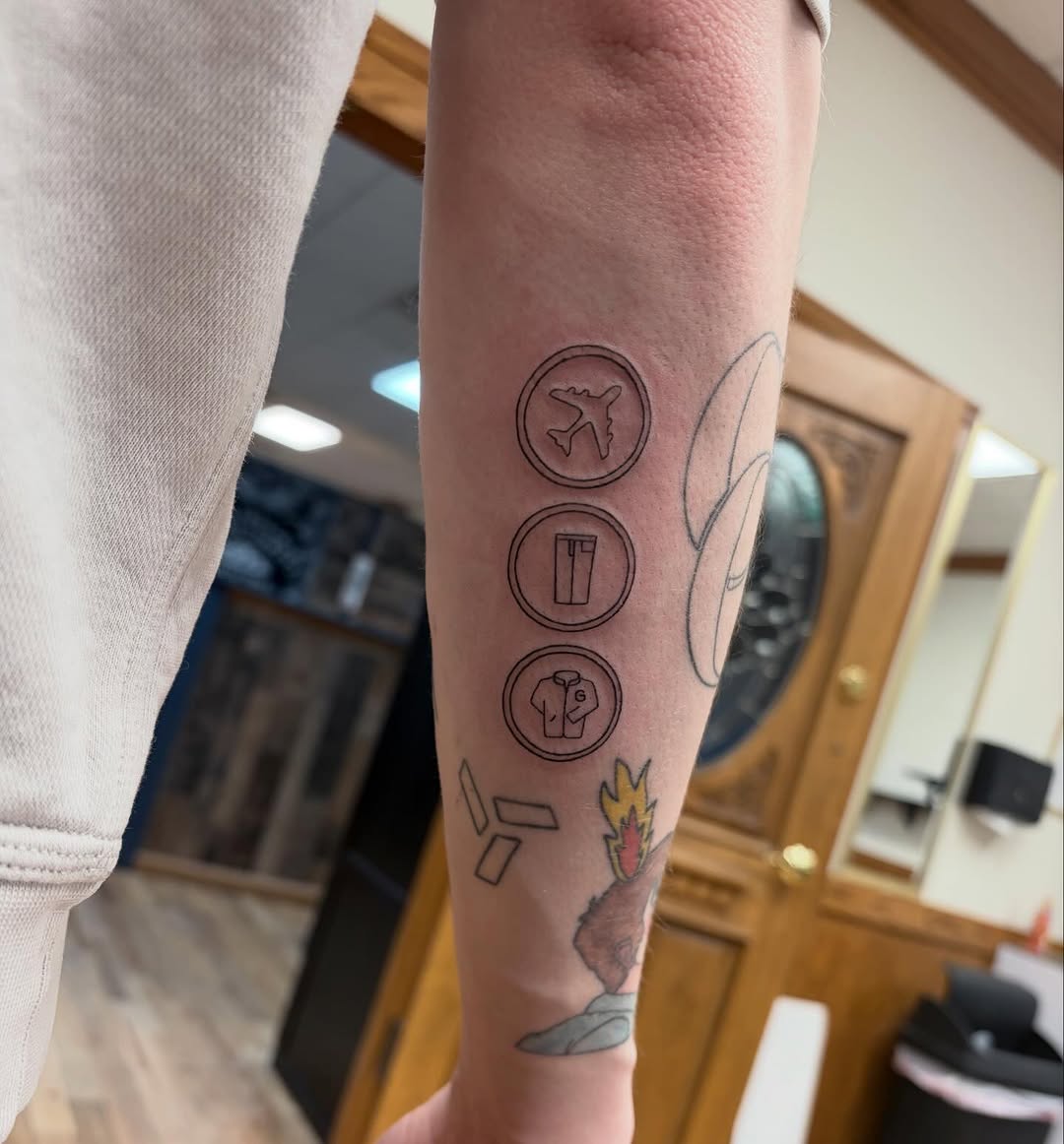 Tattoo by @tats_by_marie — fine_line, minimalist