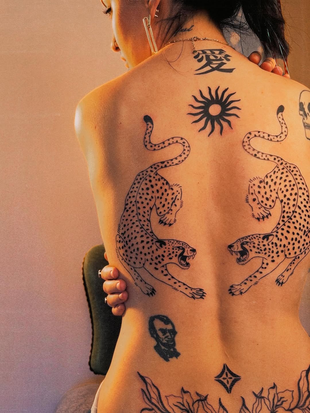 Tattoo by @billiestclairtattoos β blackwork
