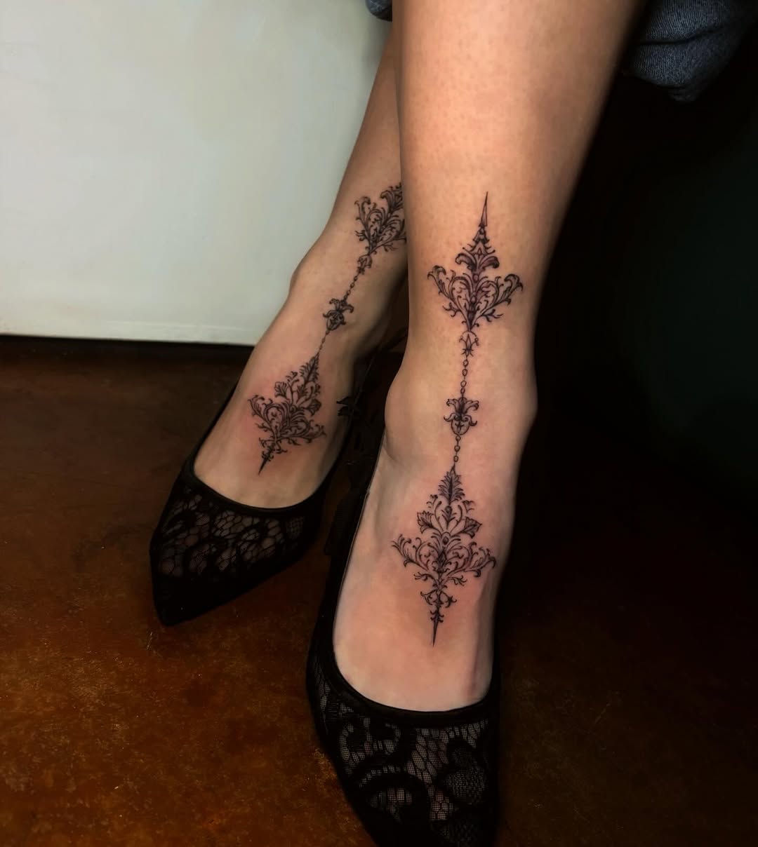 Tattoo by @liz.tattooz — ornamental, fine_line