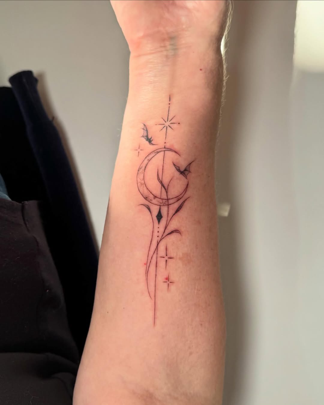 Tattoo by @ry.lynn.tattoos โ fine_line