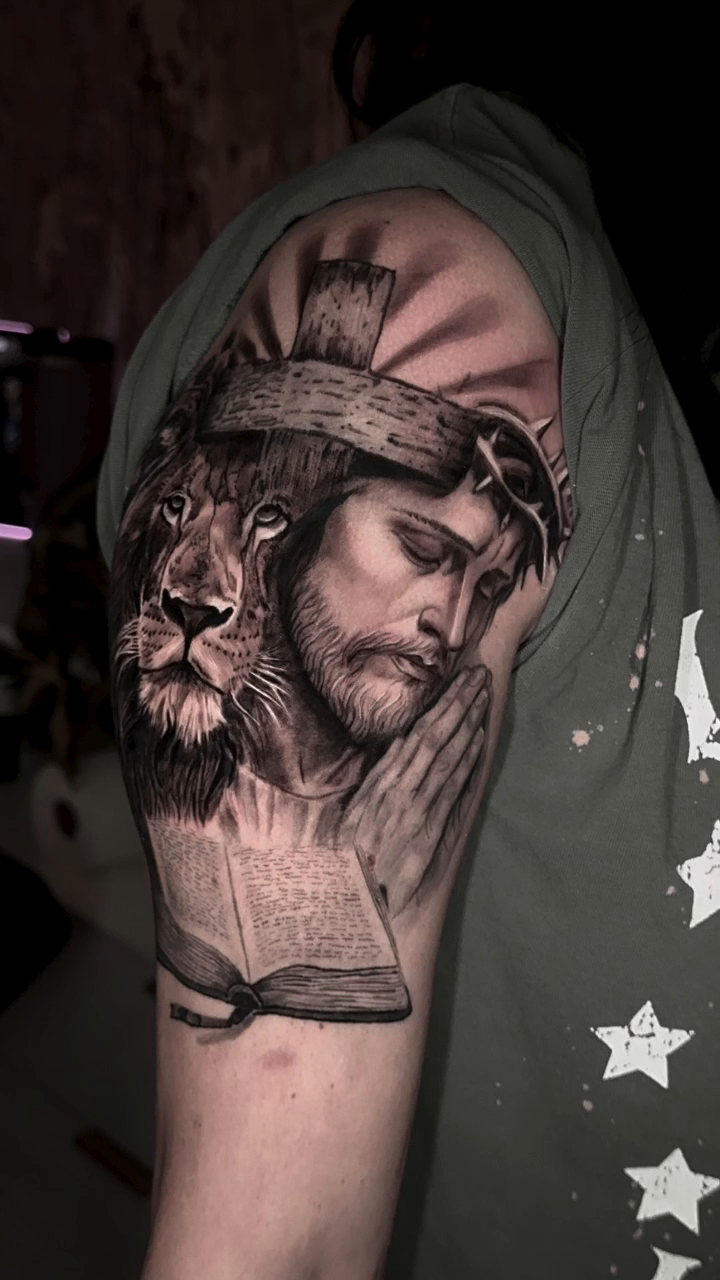 Tattoo by @nataly_fierro_art — realism, black_and_grey