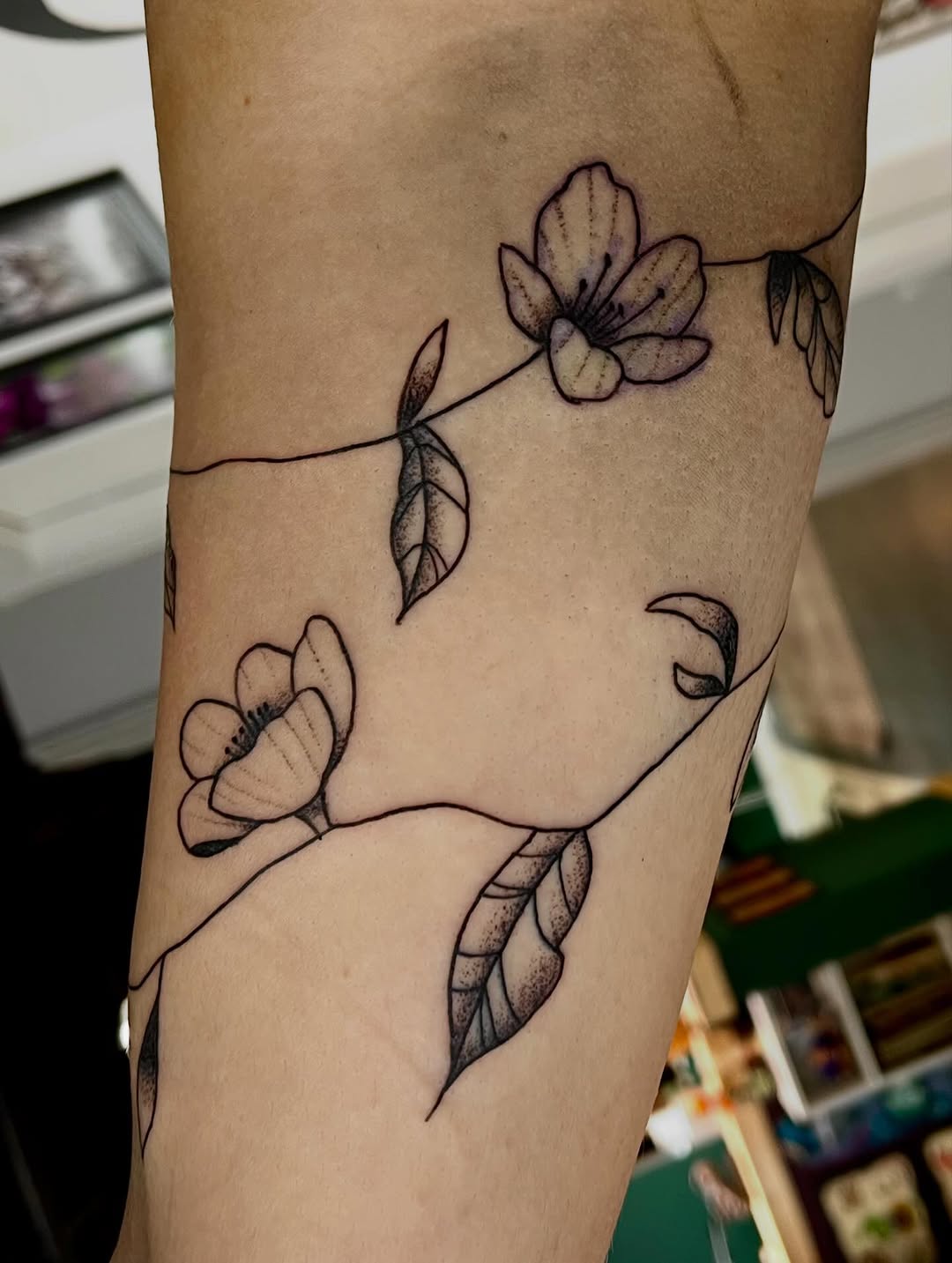 Tattoo by @mccubbinks — fine_line