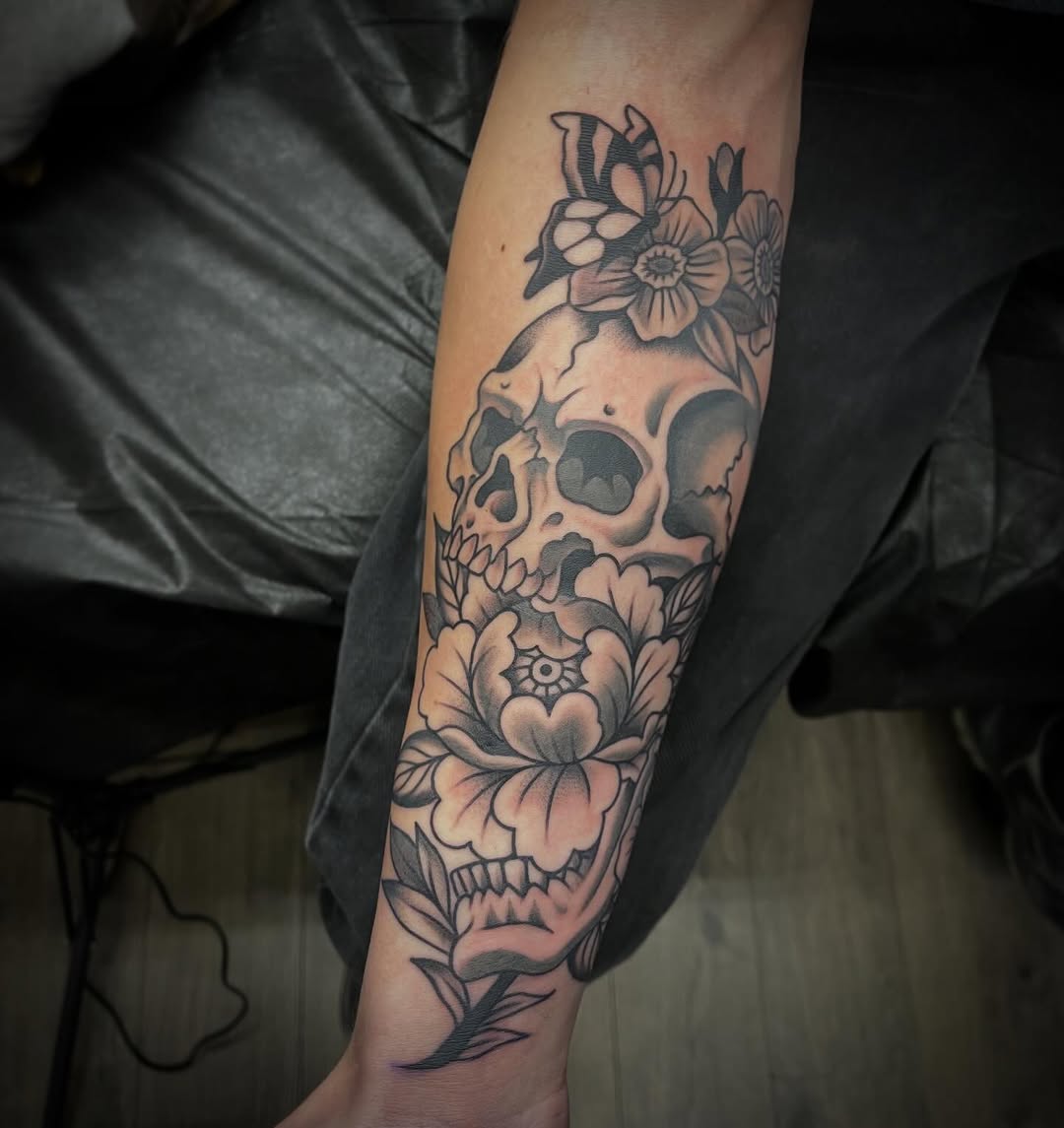 Tattoo by @electric.gator — black_and_grey, neo_traditional