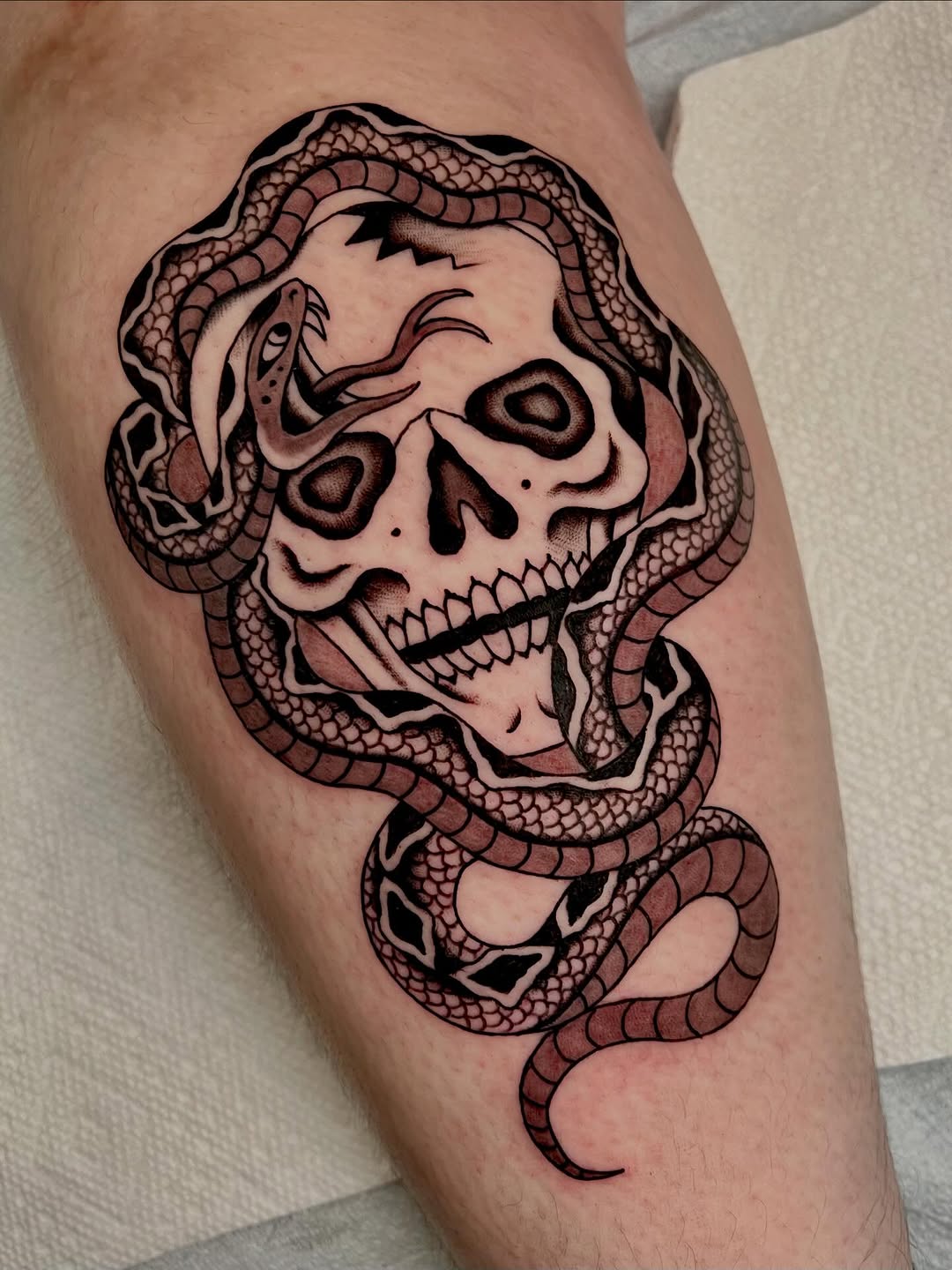 Tattoo by @livleotattoo — american_traditional, illustrative