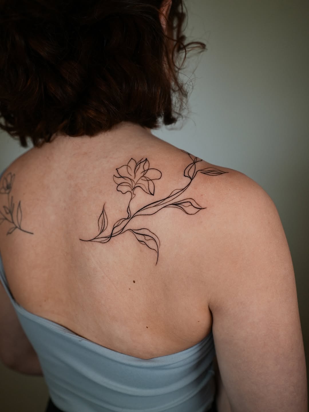 Tattoo by @michelly.ink — fine_line