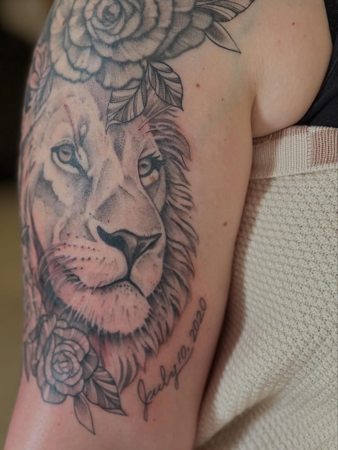 Tattoo by @sunflowergirltat2_ — realism, black_and_grey