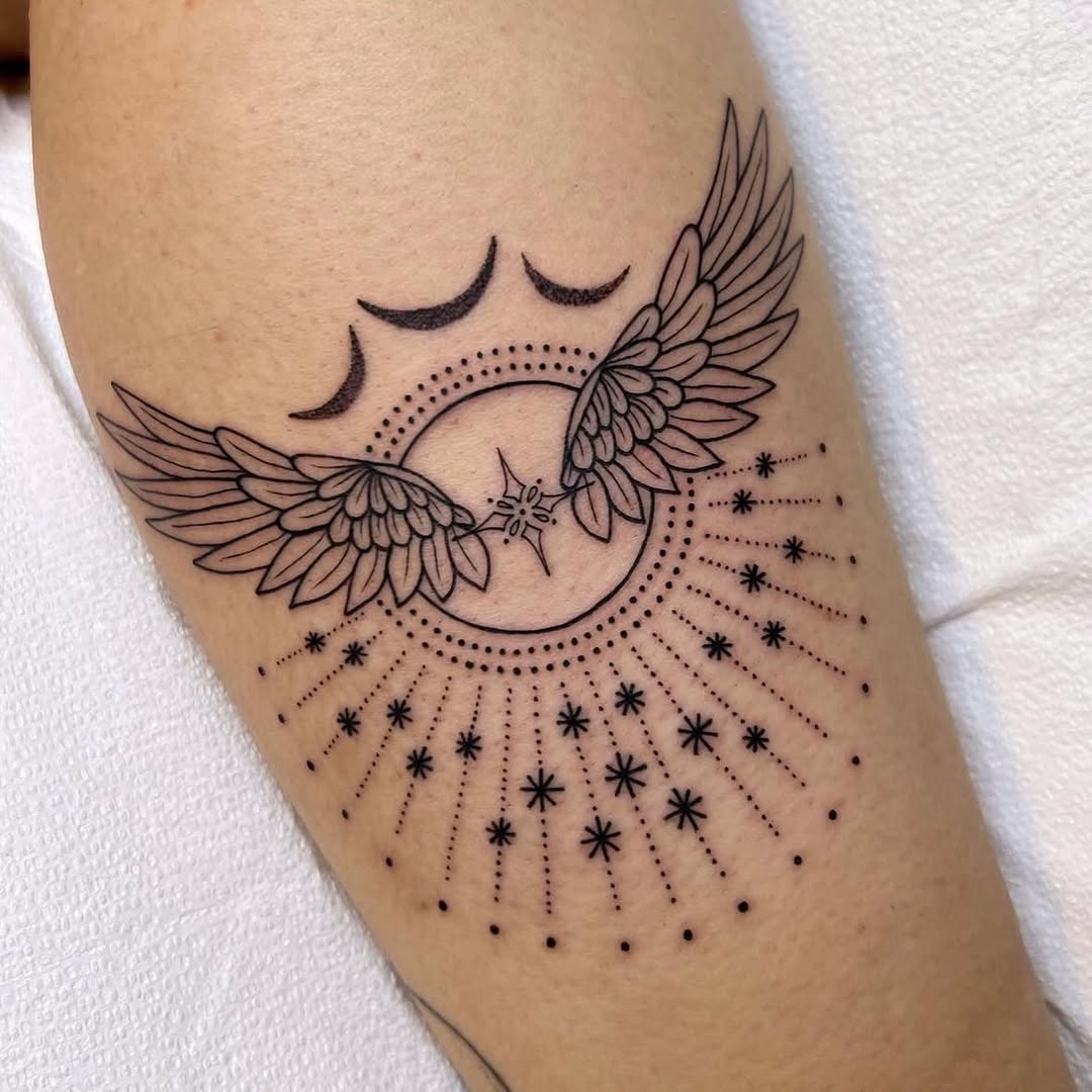 Tattoo by @alliemoontattoo — fine_line, dotwork