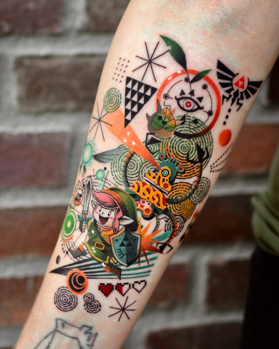 Tattoo by @hen_tattooer — new_school, geometric