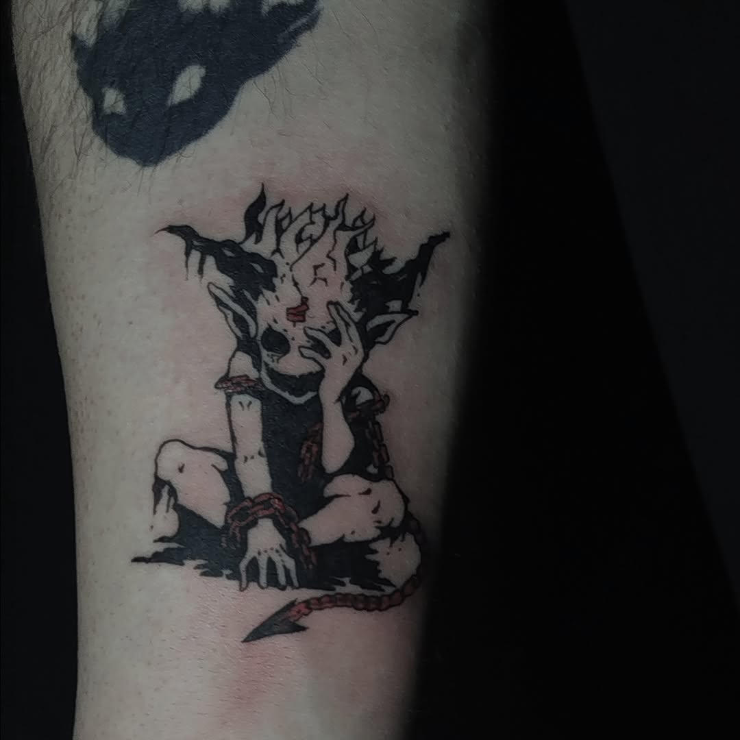 Tattoo by @dori.tatt — illustrative, blackwork