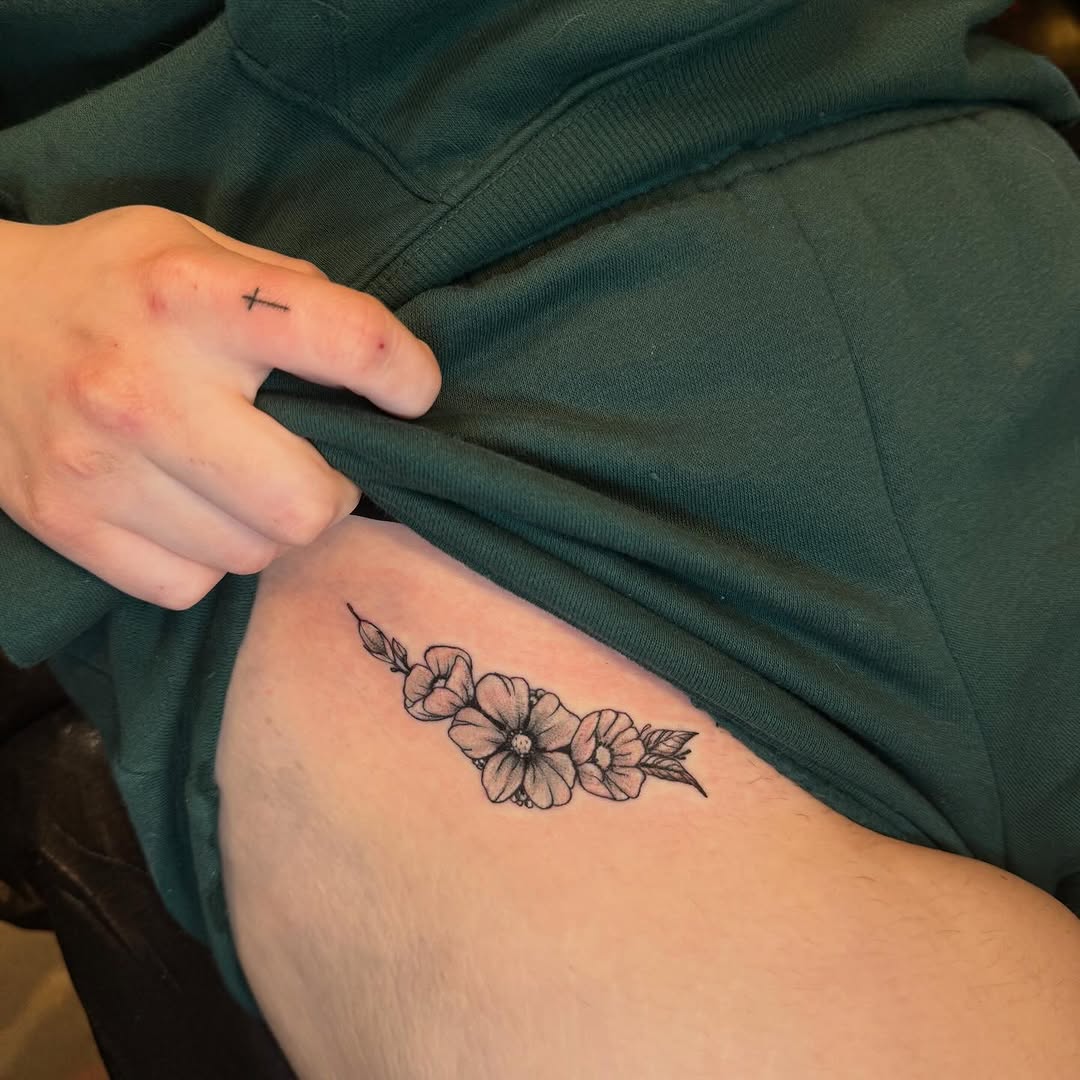 Tattoo by @aaronbeaudette — fine_line, black_and_grey