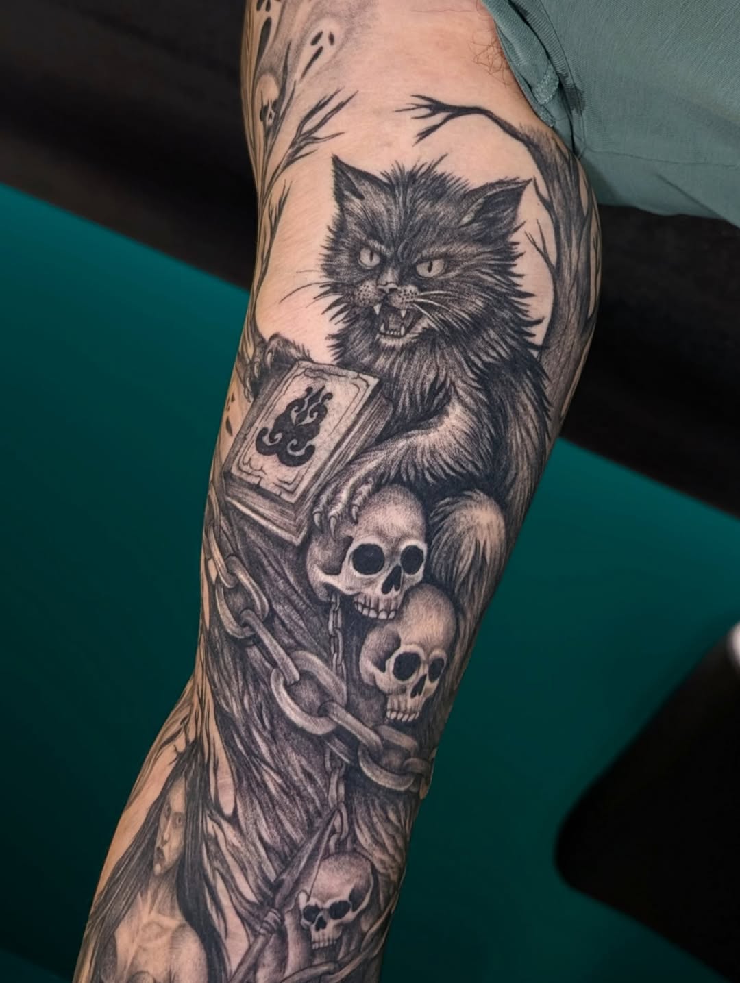 Tattoo by @arik.tattoo โ realism, dark_realism