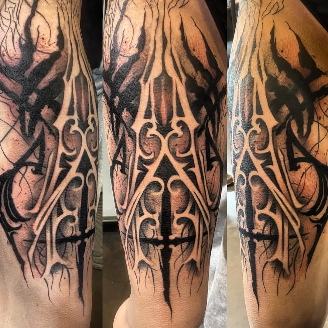Tattoo by @codywolfetattoo โ blackwork, illustrative