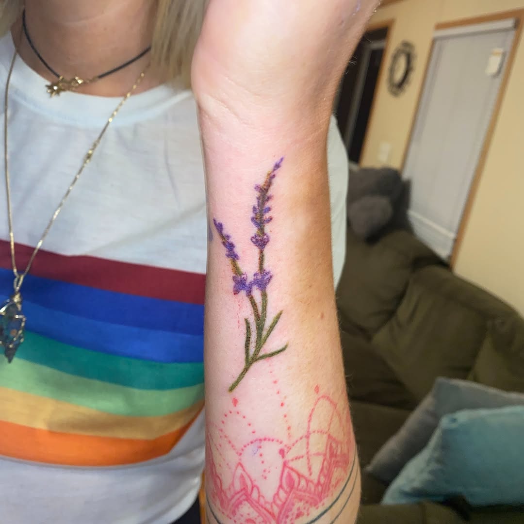 Tattoo by @juiceinkythings — fine_line