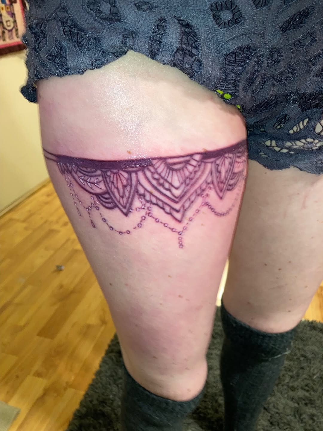 Tattoo by @juiceinkythings — ornamental, fine_line